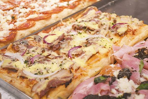 沒去過義大利羅馬？也要吃過羅馬披薩！高雄羅馬披薩至聖店Rom’antica Pizza用料實在～