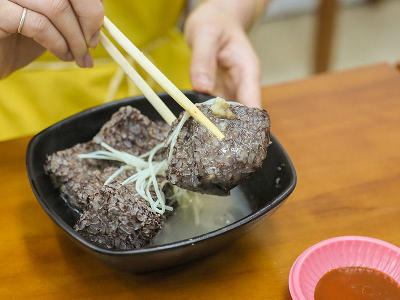 超夯鵝肉便當插旗頭份!鵝肉飯便當90元起,隱藏版涼拌鵝腸必點。
