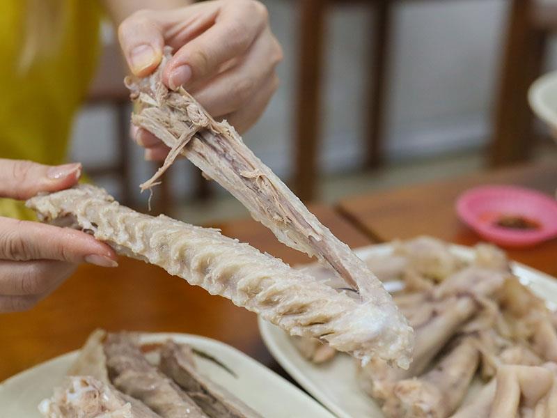 超夯鵝肉便當插旗頭份!鵝肉飯便當90元起,隱藏版涼拌鵝腸必點。