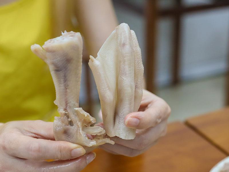 超夯鵝肉便當插旗頭份!鵝肉飯便當90元起,隱藏版涼拌鵝腸必點。