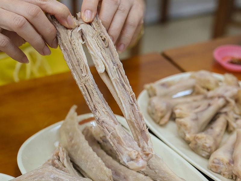 超夯鵝肉便當插旗頭份!鵝肉飯便當90元起,隱藏版涼拌鵝腸必點。