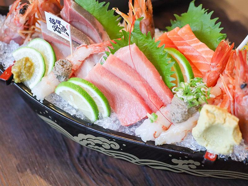 竹北日本料理！金賞壽司隘口店插旗竹北高鐵，豪華船型刺身推薦必吃。