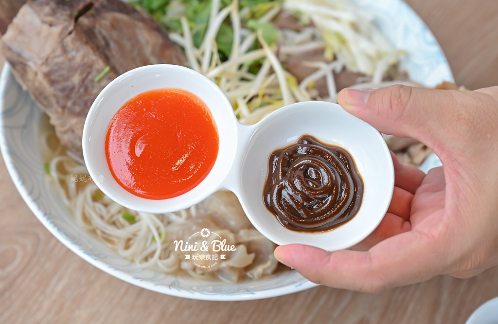 兩兄弟美式河粉，超狂牛肉湯頭濃郁到上癮！紅玉紅茶免費暢飲