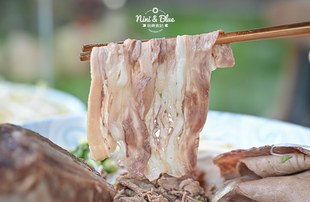 兩兄弟美式河粉，超狂牛肉湯頭濃郁到上癮！紅玉紅茶免費暢飲