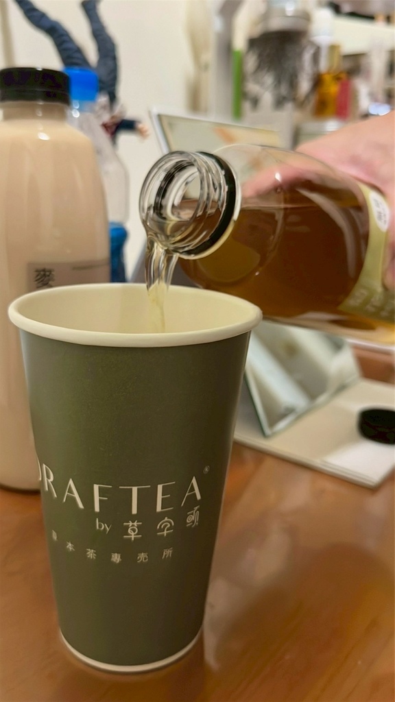 台南武聖夜市美食攻略│這9間絕對必吃│蔥油餅/滷味/拔絲地瓜