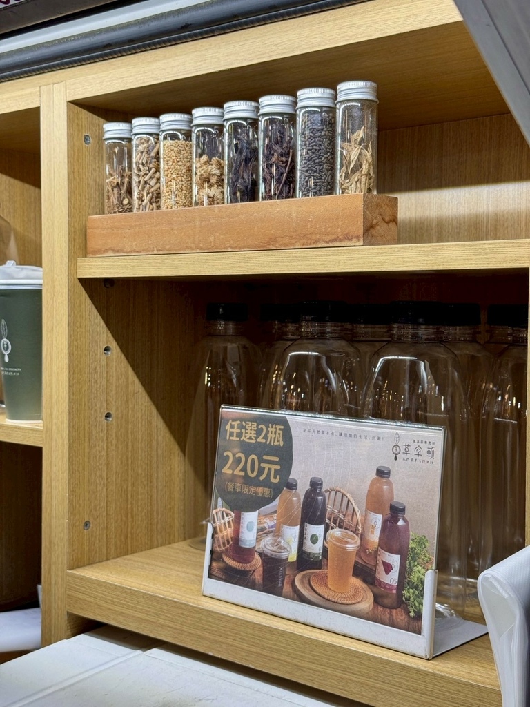 台南武聖夜市美食攻略│這9間絕對必吃│蔥油餅/滷味/拔絲地瓜