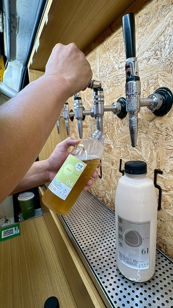 台南武聖夜市美食攻略│這9間絕對必吃│蔥油餅/滷味/拔絲地瓜