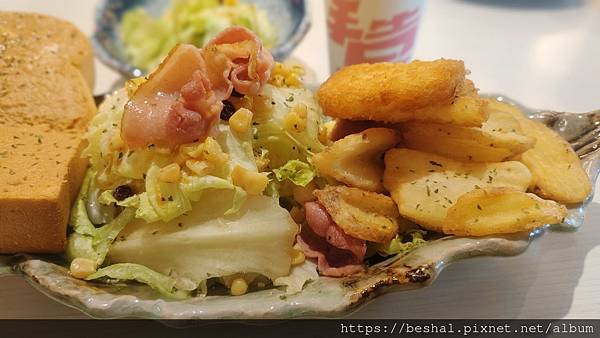 《林口早午餐推薦》在地友人激推《拿靠早午餐》：脆皮蛋餅、泡菜