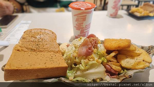 《林口早午餐推薦》在地友人激推《拿靠早午餐》：脆皮蛋餅、泡菜