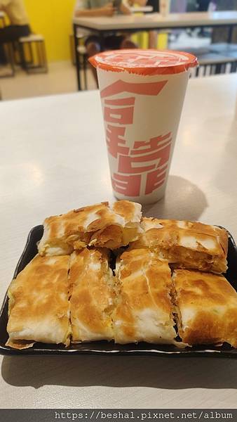 《林口早午餐推薦》在地友人激推《拿靠早午餐》：脆皮蛋餅、泡菜