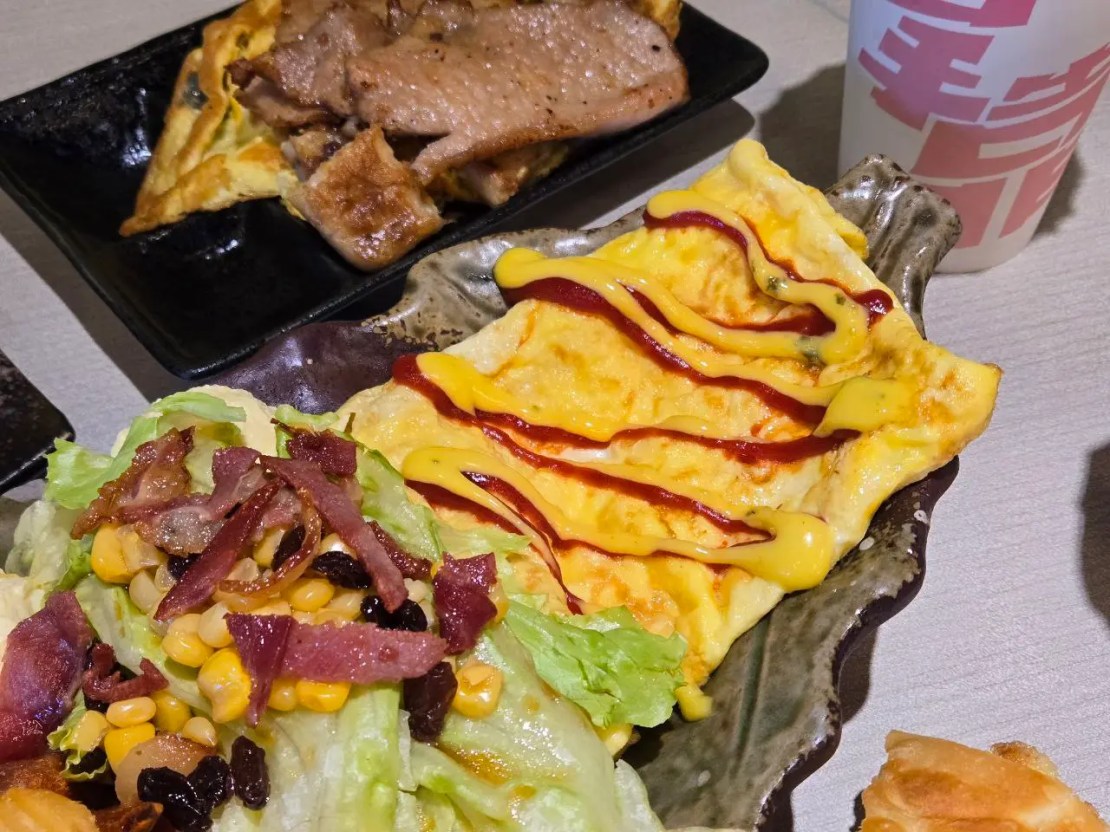拿靠早午餐 林口忠孝店｜脆皮蛋餅外酥內嫩太邪惡！蘿蔔糕加里肌肉飽足感爆棚！林口早午餐推薦、新北美食推薦、林口打卡餐廳推薦 - 佛系旅遊筆記