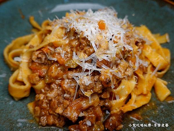 波隆納肉醬手工麵-艷陽下義大利小餐館雞蛋麵 (2).jpg