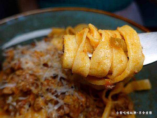 波隆納肉醬手工麵-艷陽下義大利小餐館雞蛋麵 (3).jpg