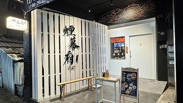 豬排很厚、米飯好吃到升天，香濃滑蛋救全場，主菜竟不是最強選手