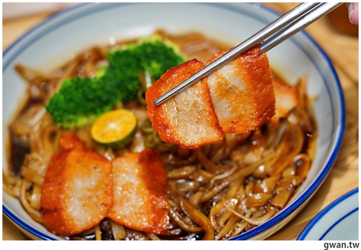 熱浪島新品牌蔬食個人餐，素食也能享受南洋異國風，近北屯Costo！