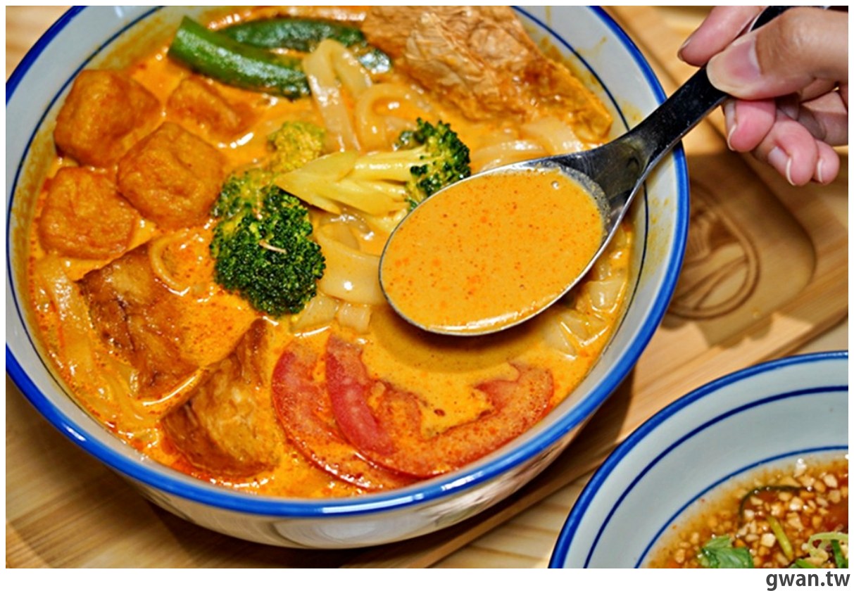 熱浪島新品牌蔬食個人餐，素食也能享受南洋異國風，近北屯Costo！