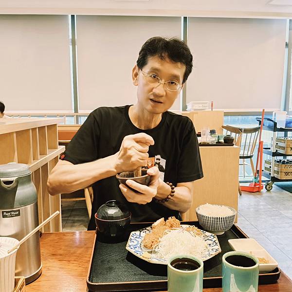 桃園銀座杏子日式豬排統領店~