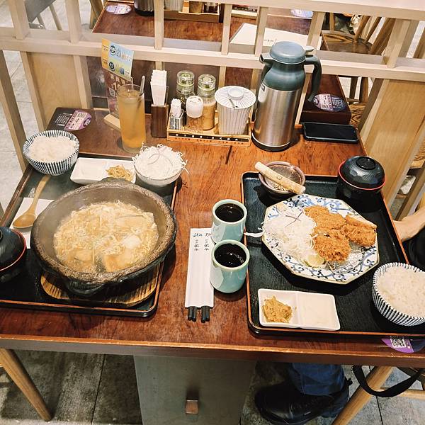 桃園銀座杏子日式豬排統領店~