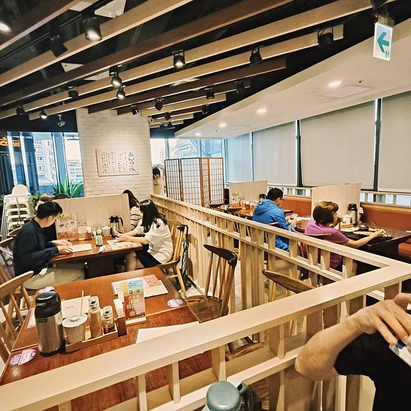 桃園銀座杏子日式豬排統領店~