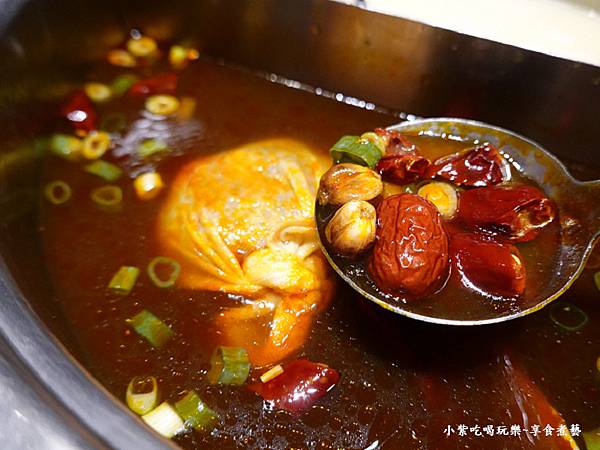小辣四川麻辣湯底-好食多涮涮鍋雙城店 (1).jpg