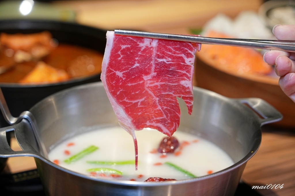 中壢新開幕!營業至凌晨二點的十二段鍋物堂,個人鍋最低398元