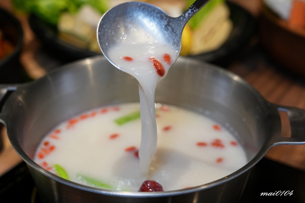 中壢新開幕!營業至凌晨二點的十二段鍋物堂,個人鍋最低398元