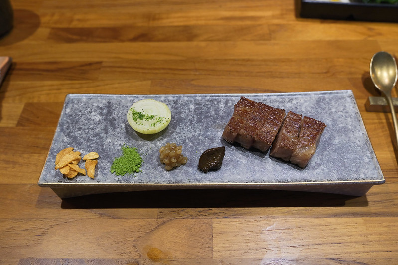 新北板橋新開幕｜阪前鐵板燒，和牛套餐一次吃到A5和牛/龍蝦二吃/南非活鮑魚/北海道干貝！（近捷運新埔站）