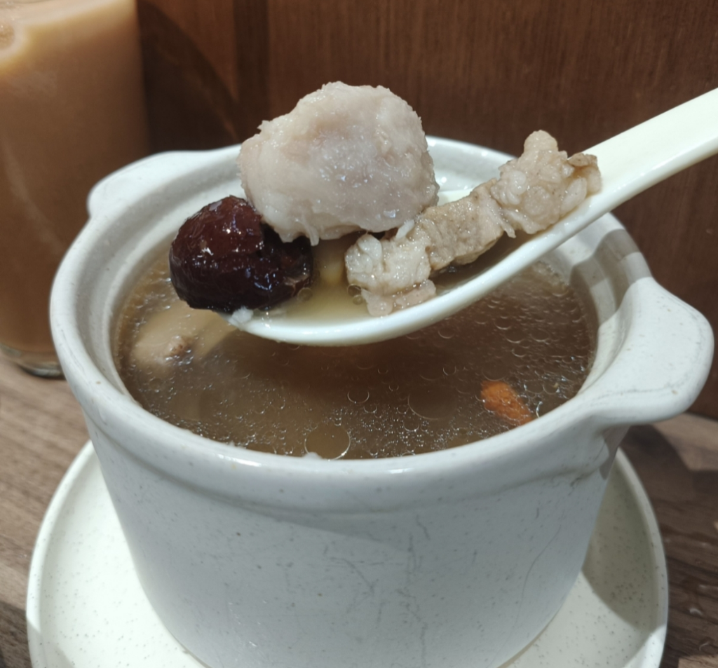 新竹港式美食｜裏食：蒸飯、燉湯、點心甜品，每一道都暖進心裡裹