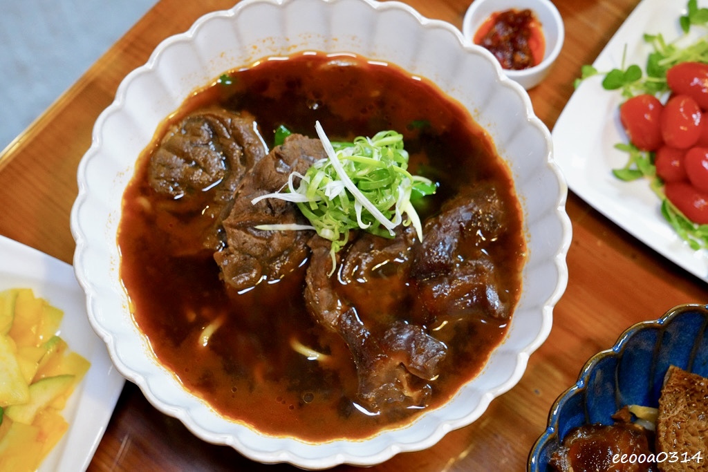宜蘭美食推薦｜寓見私廚職人牛肉麵，一碗滿滿用心的精品級牛肉麵