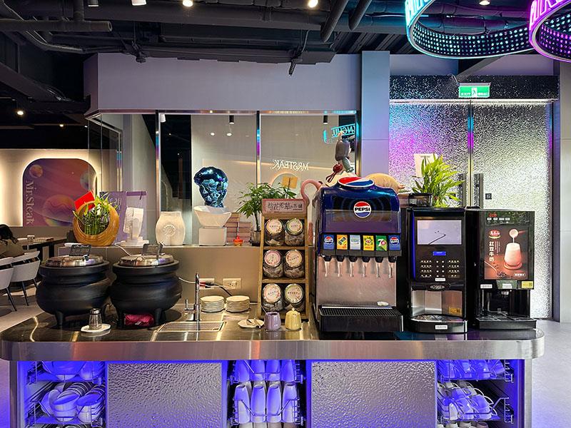 新竹必吃牛排！史堤克牛排新竹店巨無霸牛排、自助吧吃到飽高CP值首選。