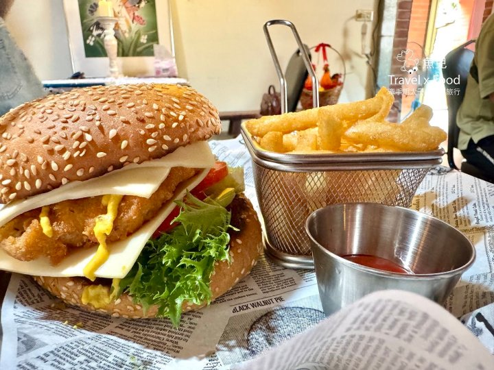 CJ's Diner|僅六日營業~三合院裡的美式餐廳,英國老師在台圓夢的起點! - 魚兒 x 牽手明太子的「視」界旅行