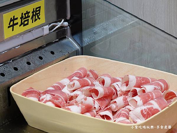 牛培根肉片-涮飽飽石頭火鍋.jpg 牛培根肉片-涮飽飽石頭火鍋.jpg