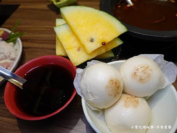 甜品-涮飽飽石頭火鍋店.jpg 甜品-涮飽飽石頭火鍋店.jpg