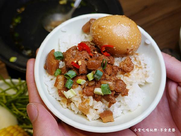 滷肉飯-涮飽飽石頭火鍋.jpg 滷肉飯-涮飽飽石頭火鍋.jpg