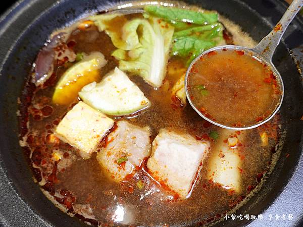 川香麻辣鍋-涮飽飽石頭火鍋 (1).jpg 川香麻辣鍋-涮飽飽石頭火鍋 (1).jpg