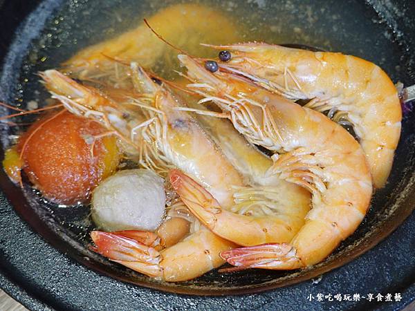 打卡送的蝦-涮飽飽石頭火鍋2.jpg 打卡送的蝦-涮飽飽石頭火鍋2.jpg