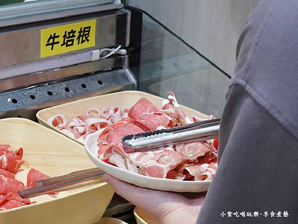 肉肉爽爽吃-涮飽飽石頭火鍋 (1).jpg 肉肉爽爽吃-涮飽飽石頭火鍋 (1).jpg