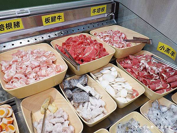 原肉現切肉片-涮飽飽石頭火鍋.jpg 原肉現切肉片-涮飽飽石頭火鍋.jpg