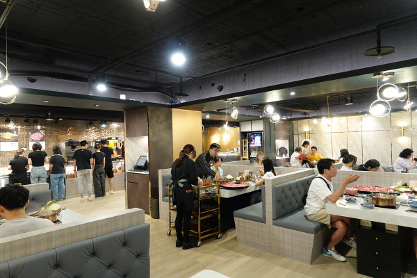 台北市大安區​去哪慶生最爽快？新肉多多肉蛋糕、魔術小卡、歡樂慶生超有儀式感！台北東區生日、聚餐首選