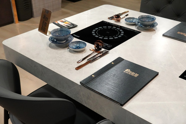 台北市大安區​去哪慶生最爽快？新肉多多肉蛋糕、魔術小卡、歡樂慶生超有儀式感！台北東區生日、聚餐首選