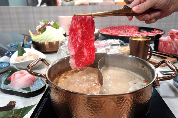 台北市大安區​去哪慶生最爽快？新肉多多肉蛋糕、魔術小卡、歡樂慶生超有儀式感！台北東區生日、聚餐首選