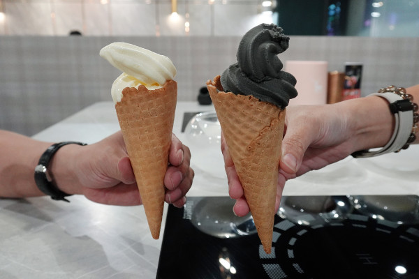 台北市大安區​去哪慶生最爽快？新肉多多肉蛋糕、魔術小卡、歡樂慶生超有儀式感！台北東區生日、聚餐首選