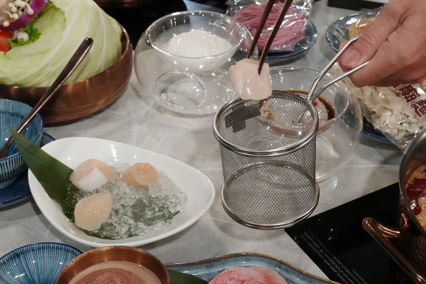 台北市大安區​去哪慶生最爽快？新肉多多肉蛋糕、魔術小卡、歡樂慶生超有儀式感！台北東區生日、聚餐首選