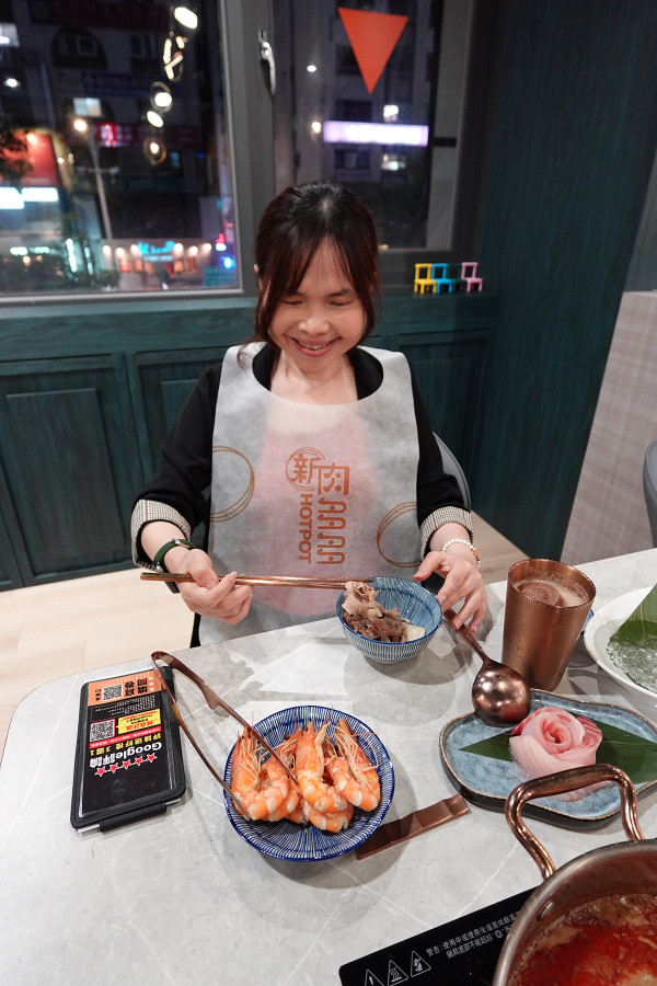 台北市大安區​去哪慶生最爽快？新肉多多肉蛋糕、魔術小卡、歡樂慶生超有儀式感！台北東區生日、聚餐首選