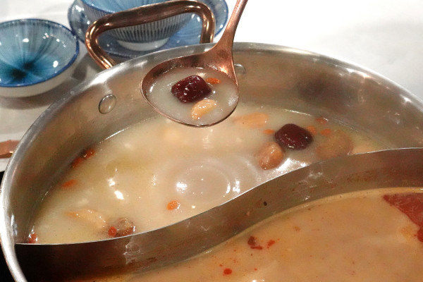 台北市大安區​去哪慶生最爽快？新肉多多肉蛋糕、魔術小卡、歡樂慶生超有儀式感！台北東區生日、聚餐首選