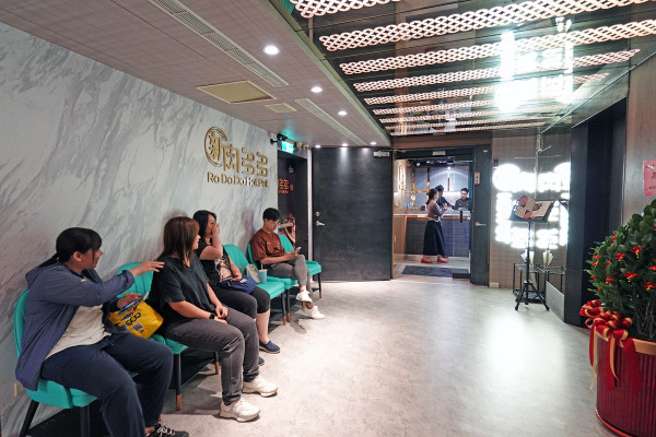 台北市大安區​去哪慶生最爽快？新肉多多肉蛋糕、魔術小卡、歡樂慶生超有儀式感！台北東區生日、聚餐首選