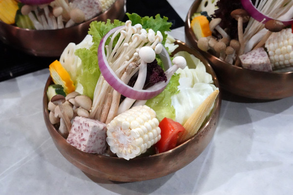 台北市大安區​去哪慶生最爽快？新肉多多肉蛋糕、魔術小卡、歡樂慶生超有儀式感！台北東區生日、聚餐首選