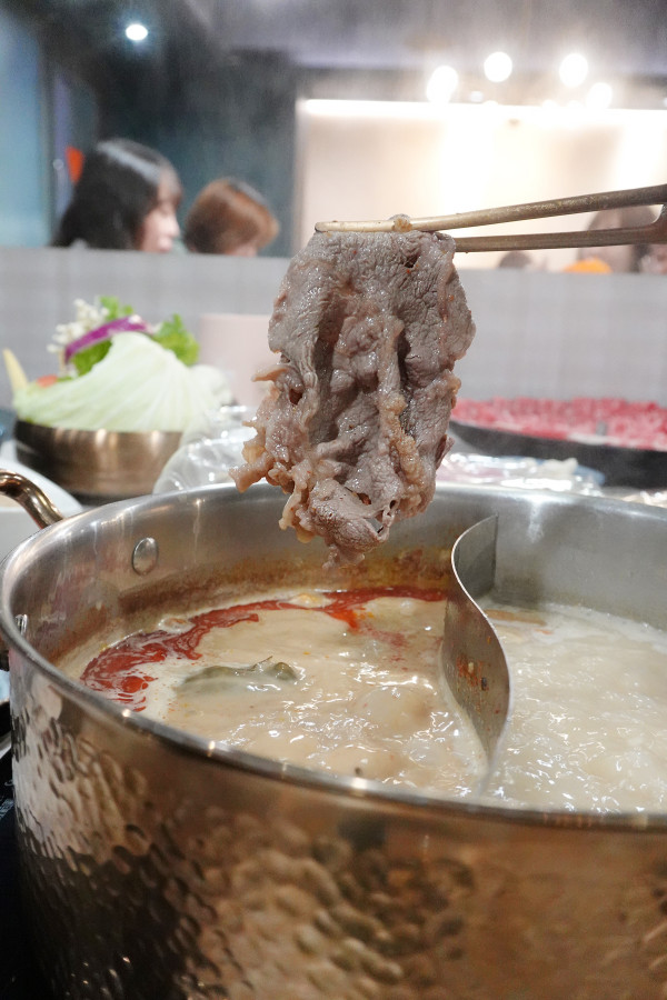 台北市大安區​去哪慶生最爽快？新肉多多肉蛋糕、魔術小卡、歡樂慶生超有儀式感！台北東區生日、聚餐首選