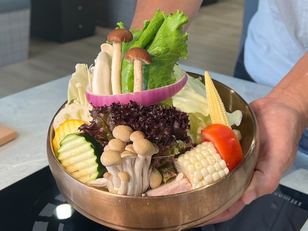 （台北火鍋）新肉多多 台北忠孝店～鍋物界的卡地亞-新肉多多開