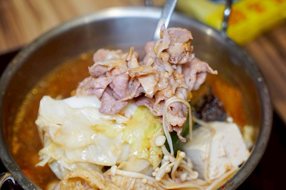 新開幕！只要179元起，平價小火鍋狂送自助吧免費吃到撐爆，快來挑戰你的胃容量！！